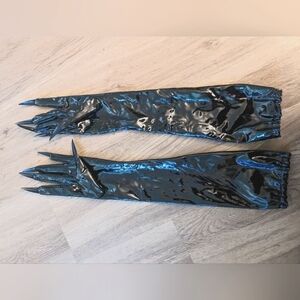 Vinyl Claw Gloves